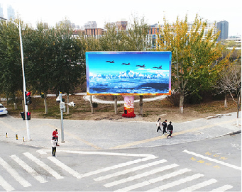 天峨户外大屏广告投放要点。